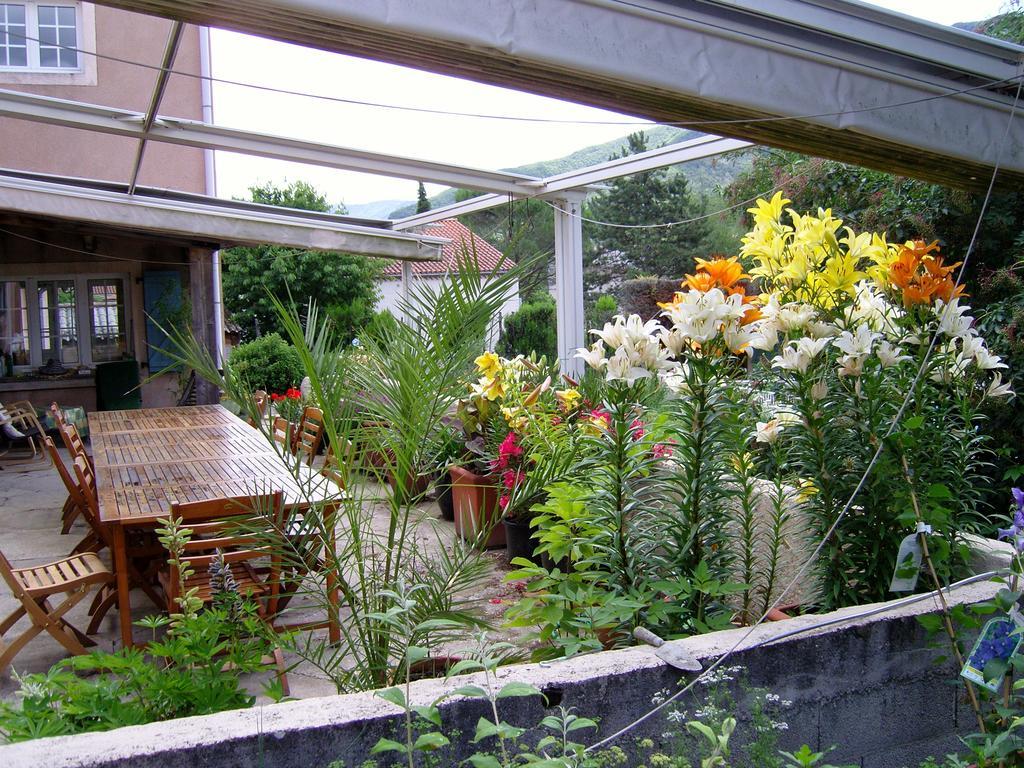 Saillans  La Maison Rose מראה חיצוני תמונה